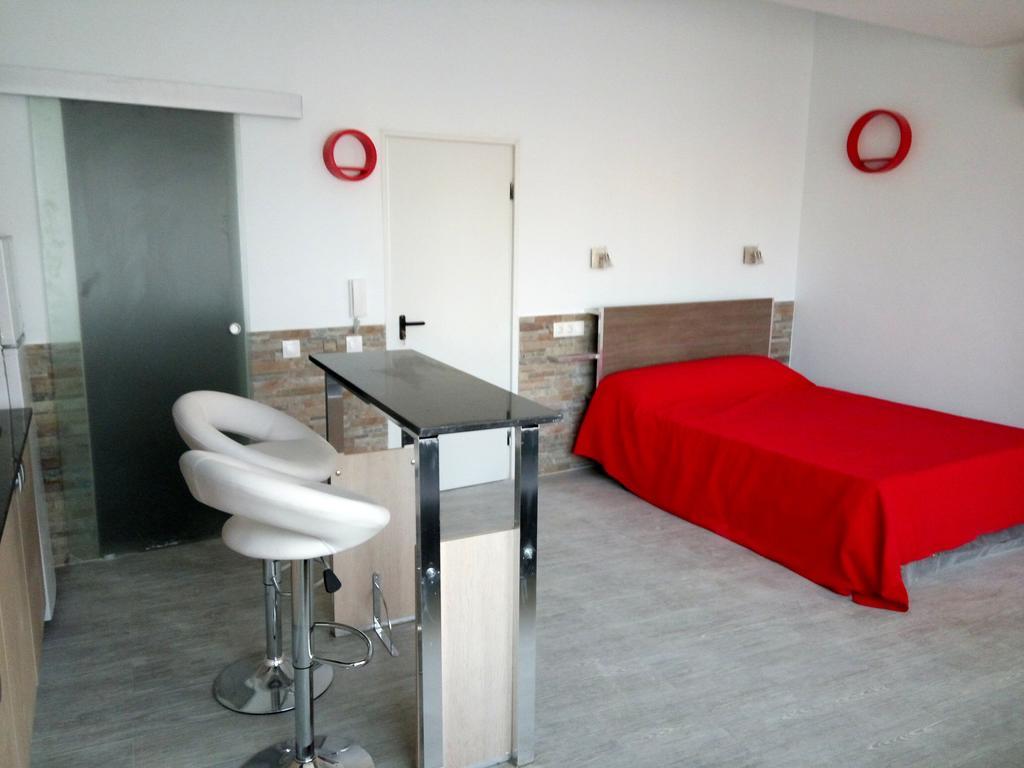 Apartamentos Bcntourism Пинеда-де-Мар Экстерьер фото