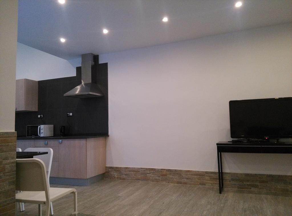 Apartamentos Bcntourism Пинеда-де-Мар Экстерьер фото
